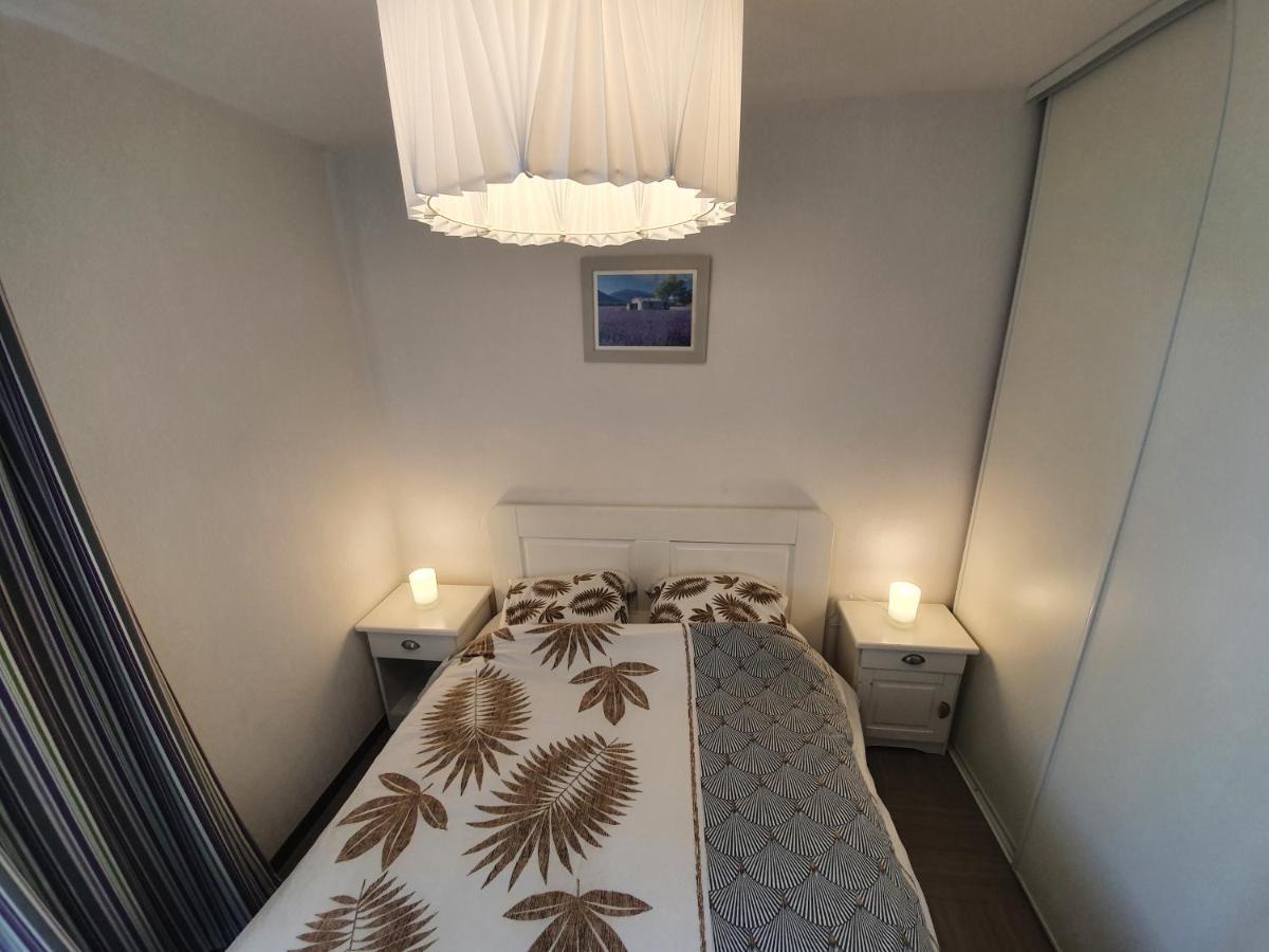 Appartement Le Baou Beni - Piscine, Climatisation&Parking à Gréoux-les-Bains Extérieur photo
