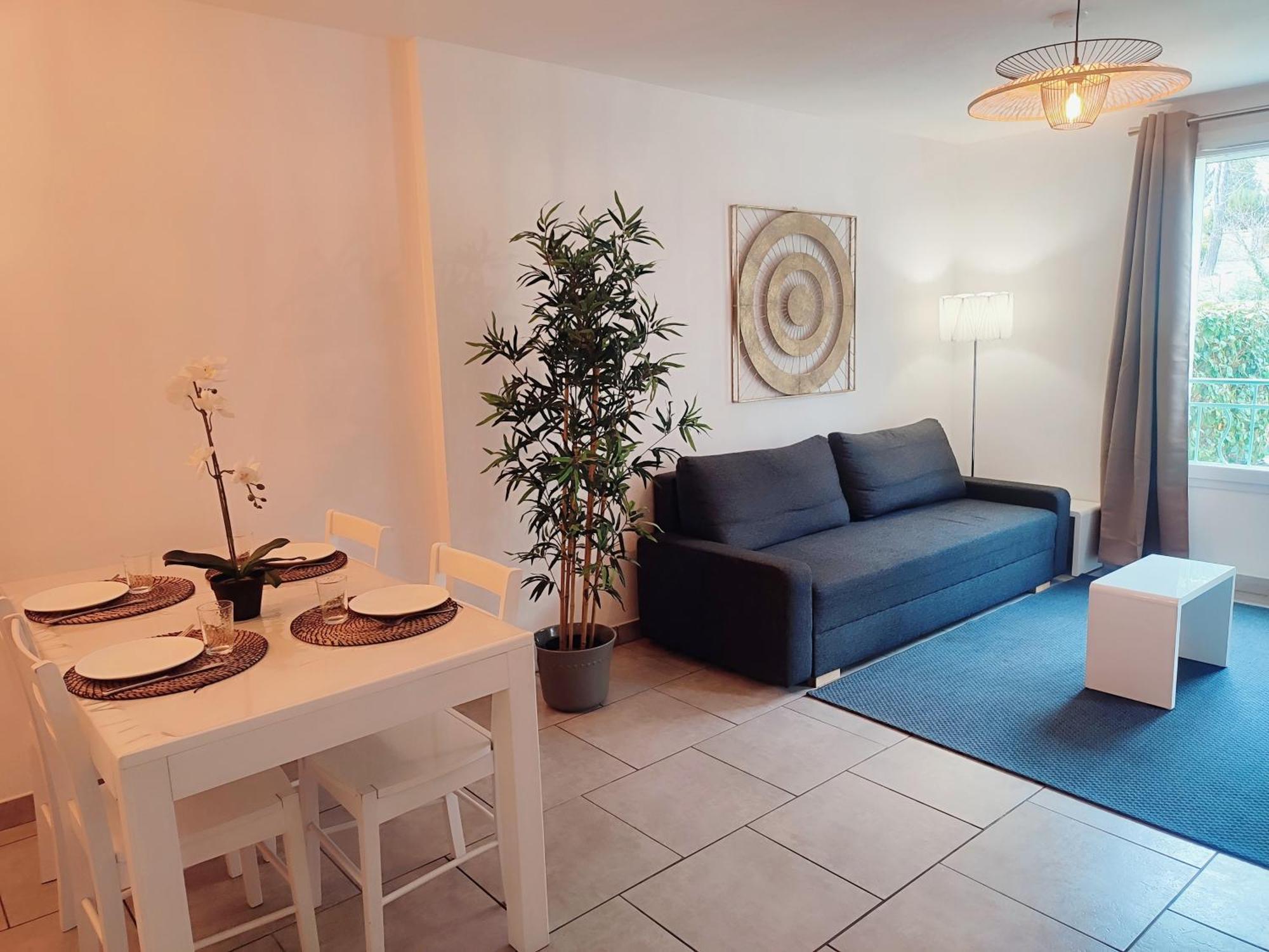 Appartement Le Baou Beni - Piscine, Climatisation&Parking à Gréoux-les-Bains Extérieur photo